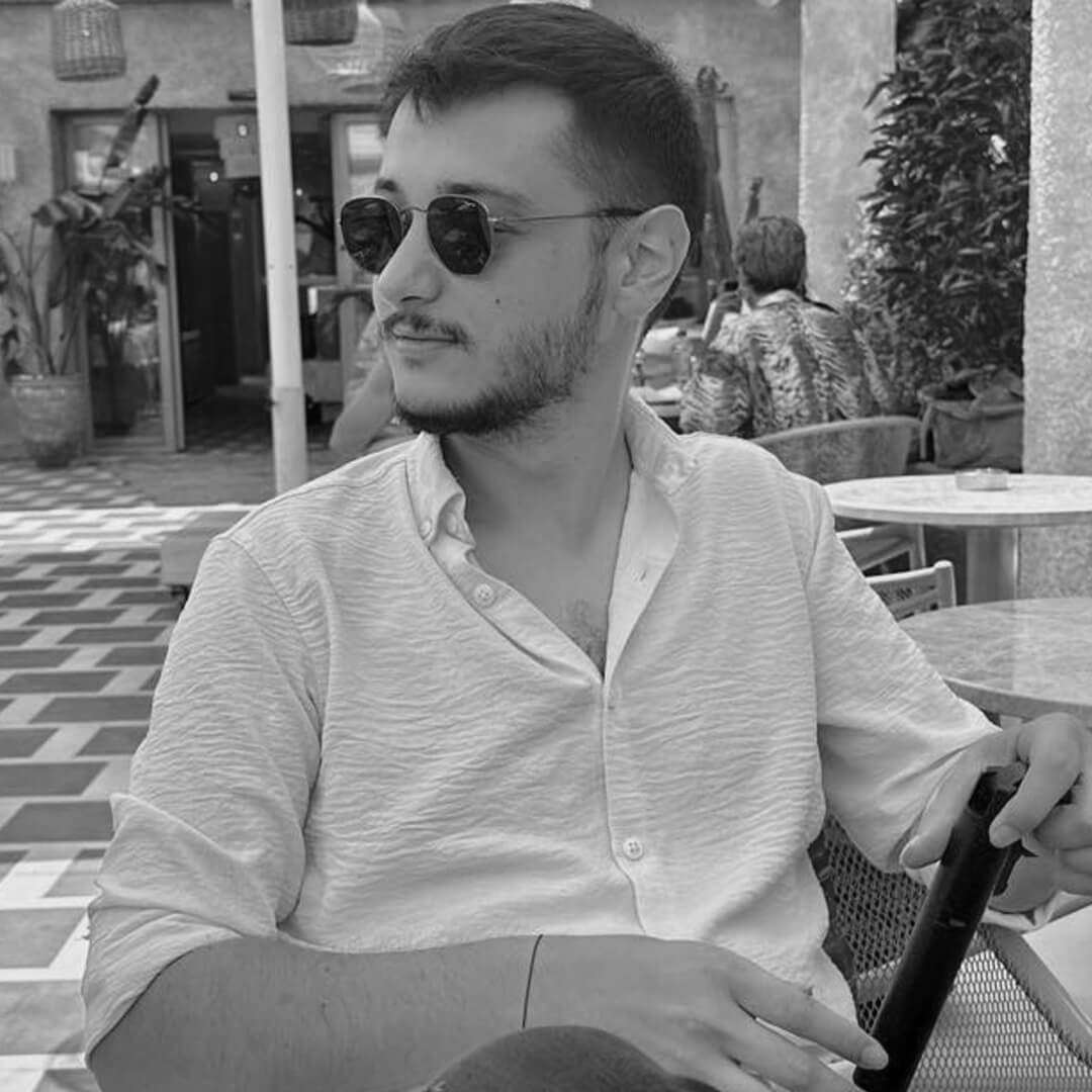 Ana Sayfa 33 Semih Bayındır